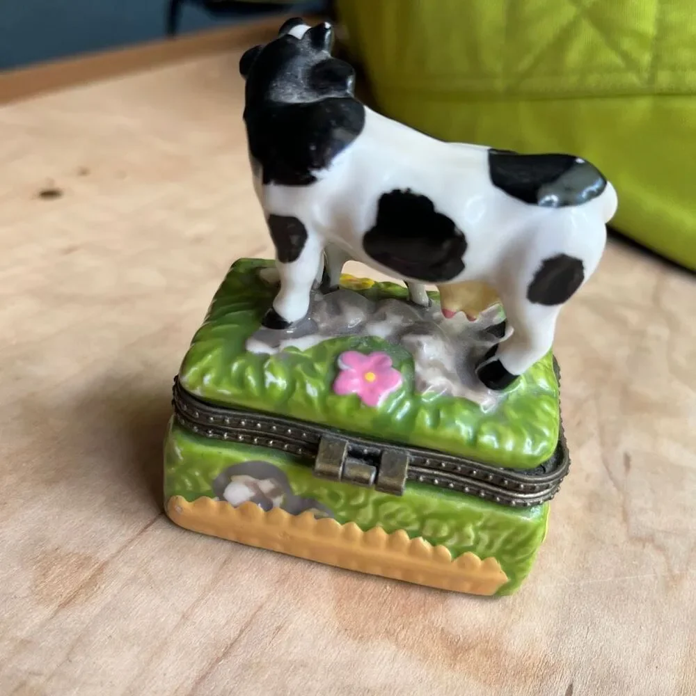 VTG Mama & Baby Cow Trinket Box Ceramic Farmhouse Jewelry Box